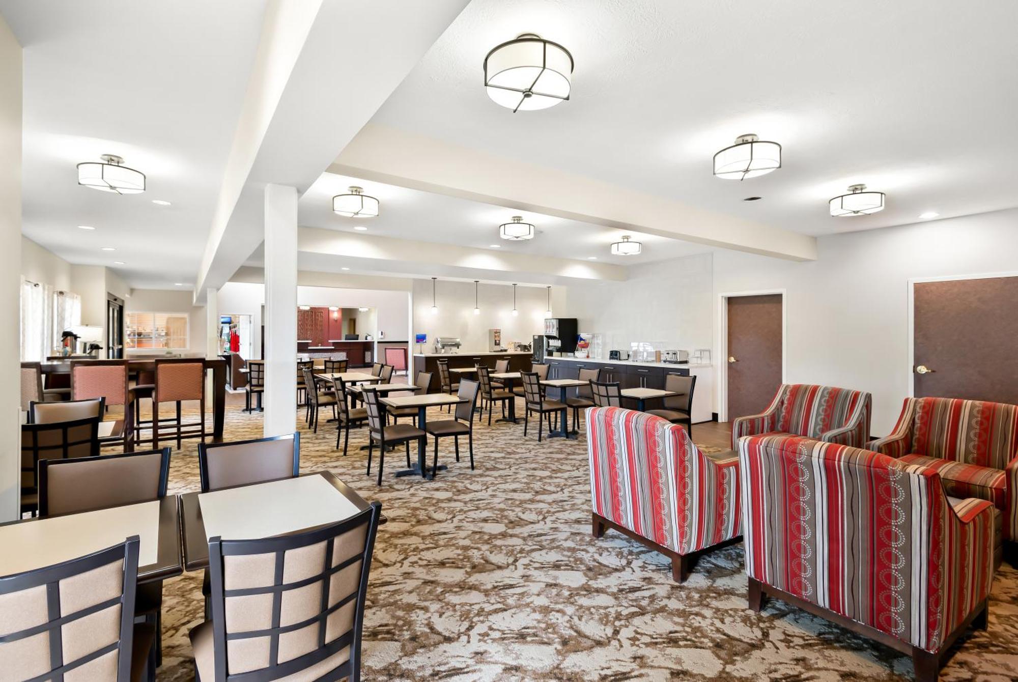 Best Western Palmyra Inn & Suites Екстериор снимка