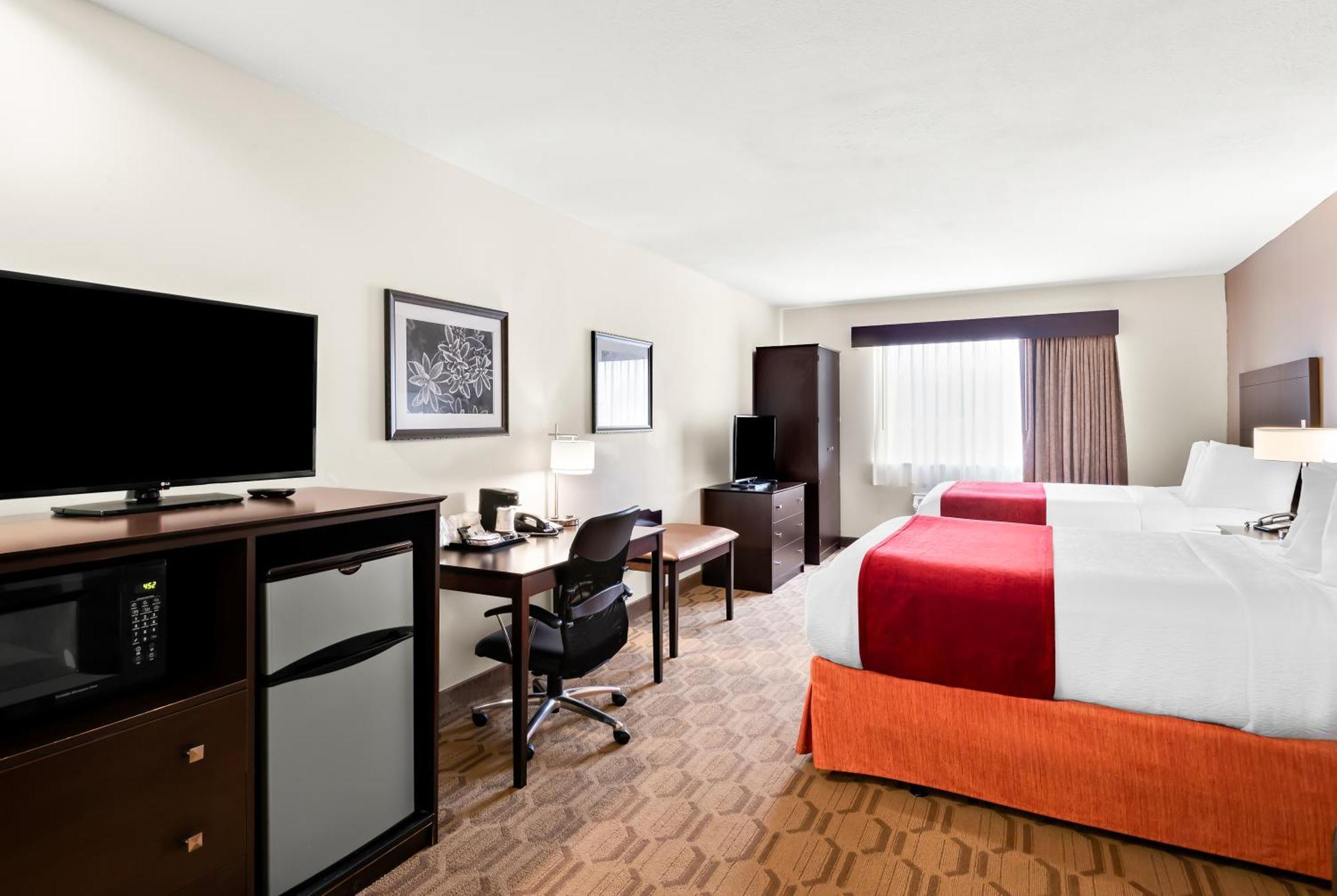 Best Western Palmyra Inn & Suites Екстериор снимка