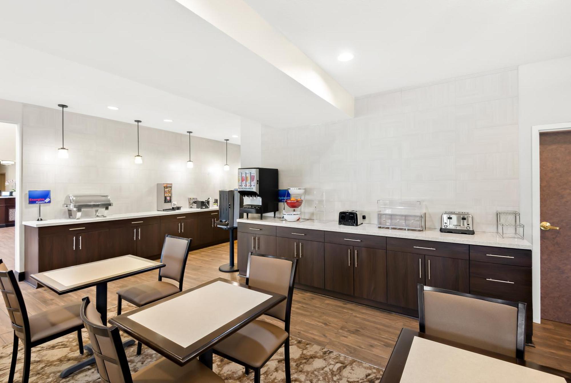 Best Western Palmyra Inn & Suites Екстериор снимка