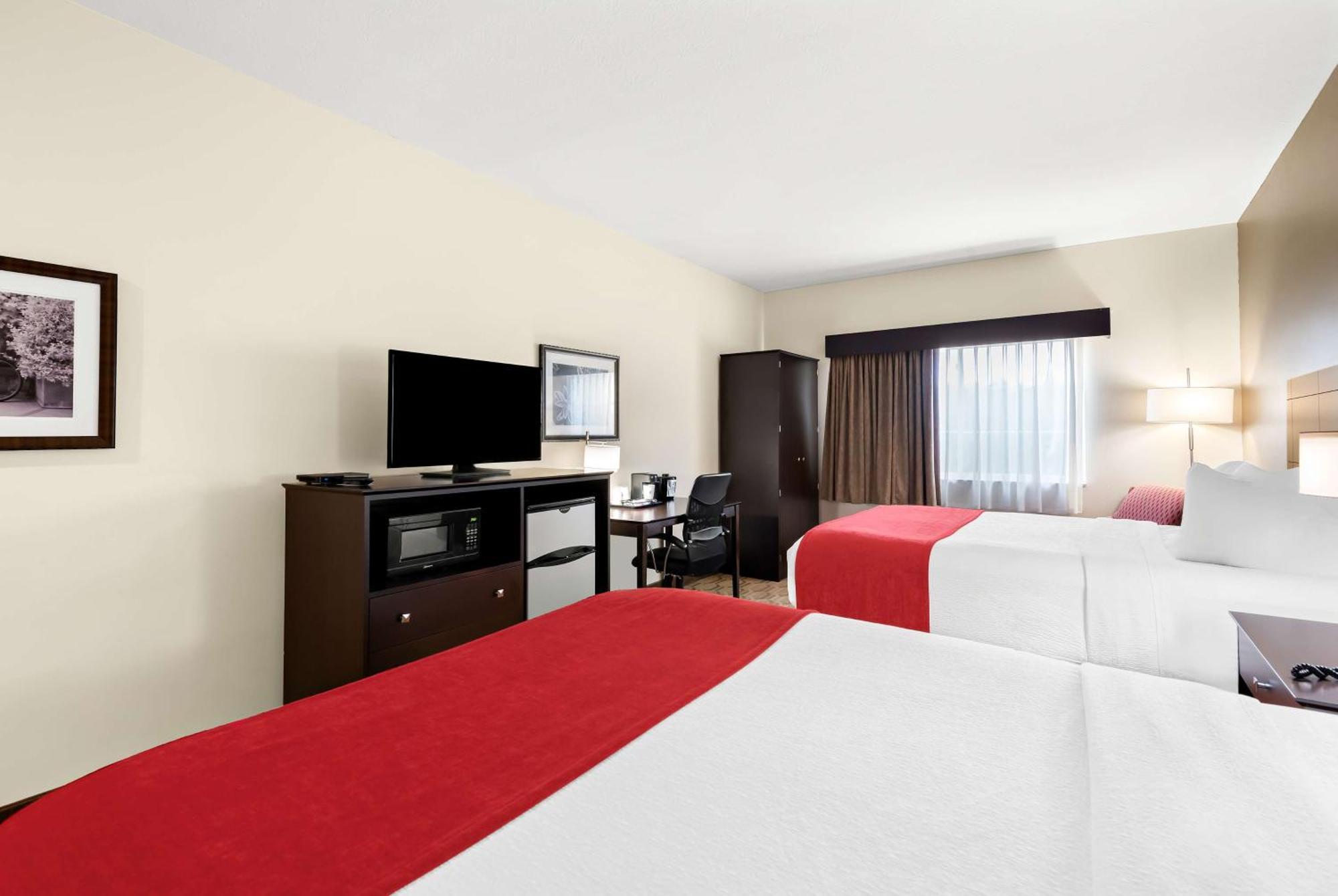 Best Western Palmyra Inn & Suites Екстериор снимка